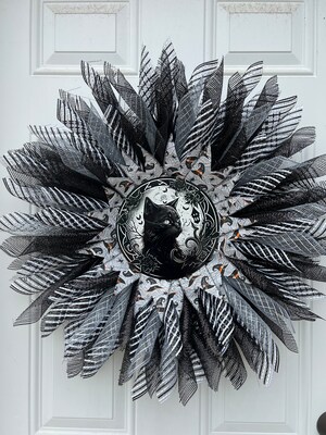 Black Cat Halloween Wreath - image1